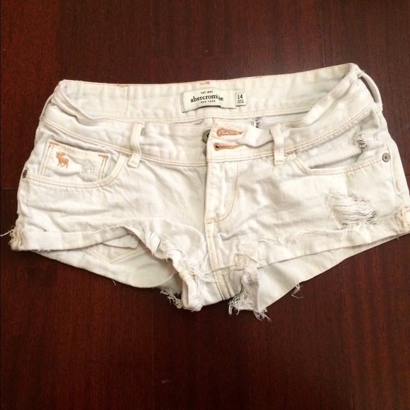 Abercrombie Washed Out white/light blue shorts