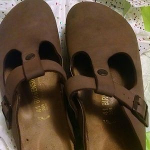 Birkenstock T-Strap clogs