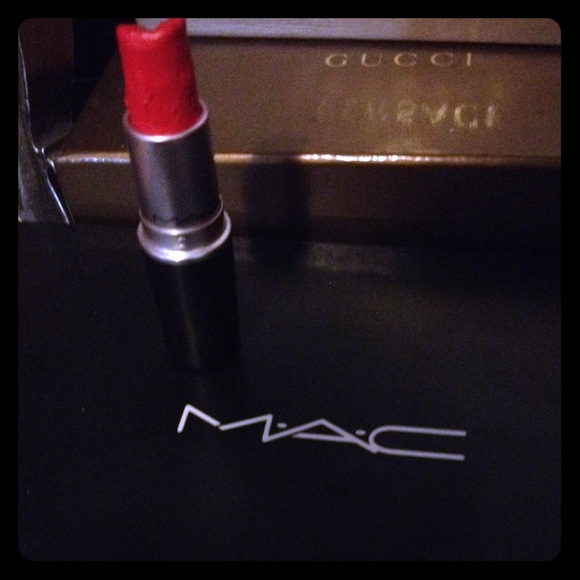 Mac matte bright red lipstick