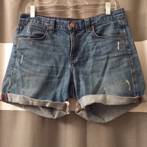 SOLD: Boyfriend fit jean shorts