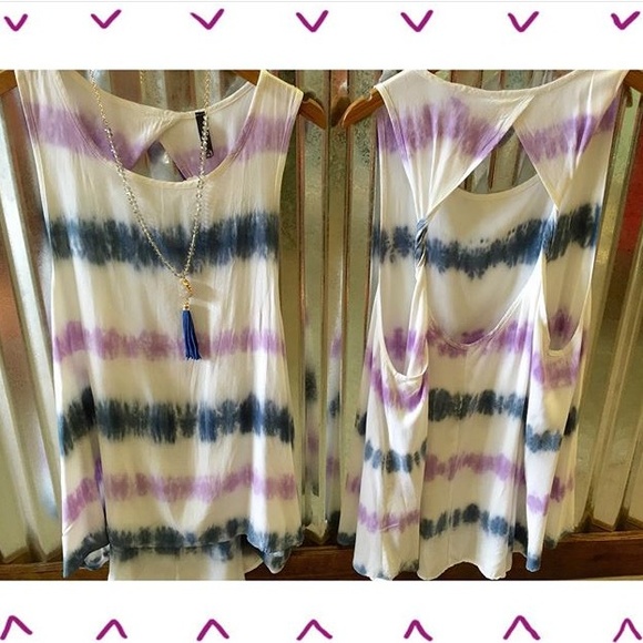 boutique Tops - Lilac/navy tie-dye backless tank