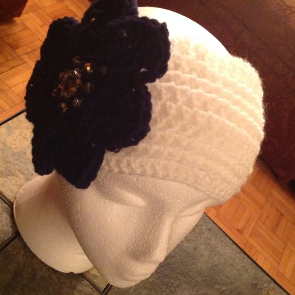 NWT NEW FALL/WINTER floral beaded headband ❤️❤️❤️ - Picture 3 of 4