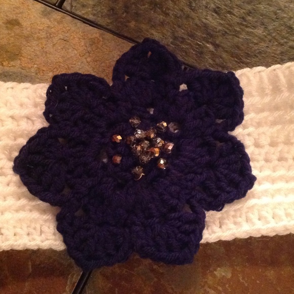 NWT NEW FALL/WINTER floral beaded headband ❤️❤️❤️ - Picture 4 of 4