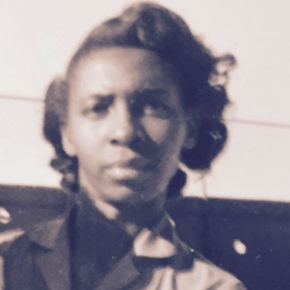 Meet your Posher, Venita - Picture 1 of 1