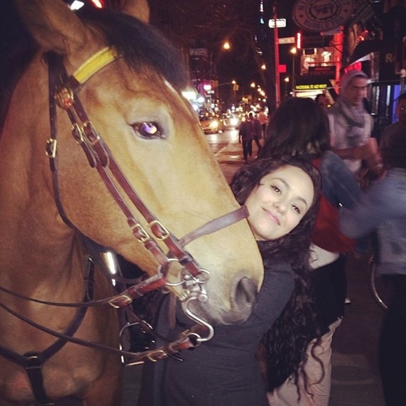 Meet Your Posher - Picture 4 of 4