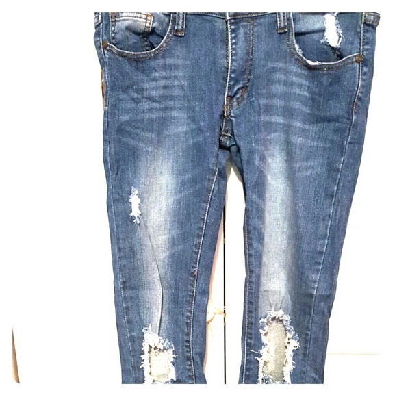 Machine distressed skinny jeans