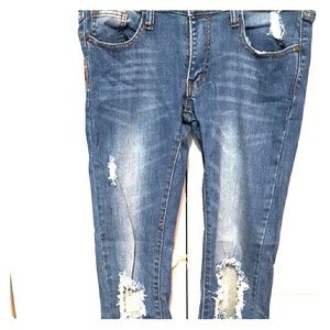 Machine distressed skinny jeans
