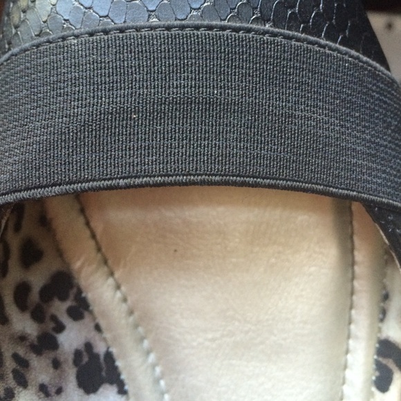 Flat shoes - Picture 4 of 4