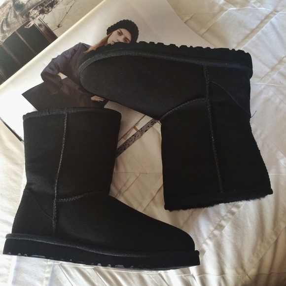 UGG 'Classic Short' Boots
