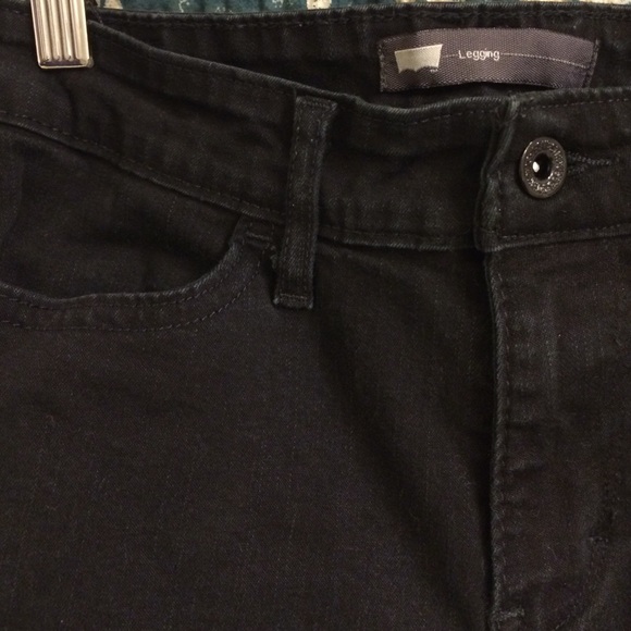 Levi's Black Denim Legging Jeans - Picture 2 of 4