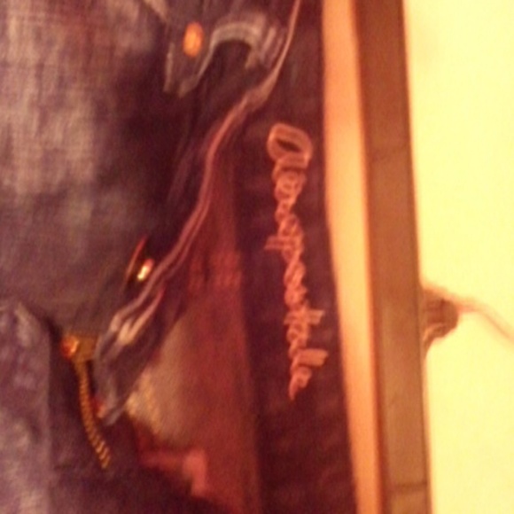 Shorts - Picture 3 of 3