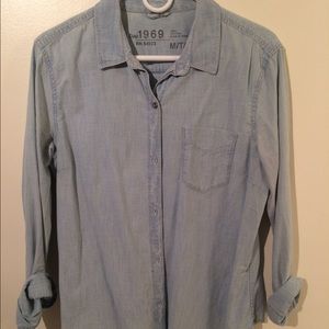 Boyfriend fit chambray top