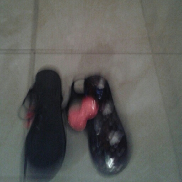 Sandals - Picture 2 of 2