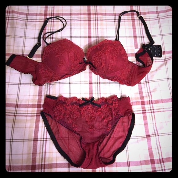 Push up red lace bra set