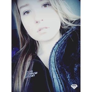 Meet your Posher, Zoe