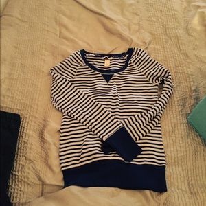 Vs lining sleeve shirt