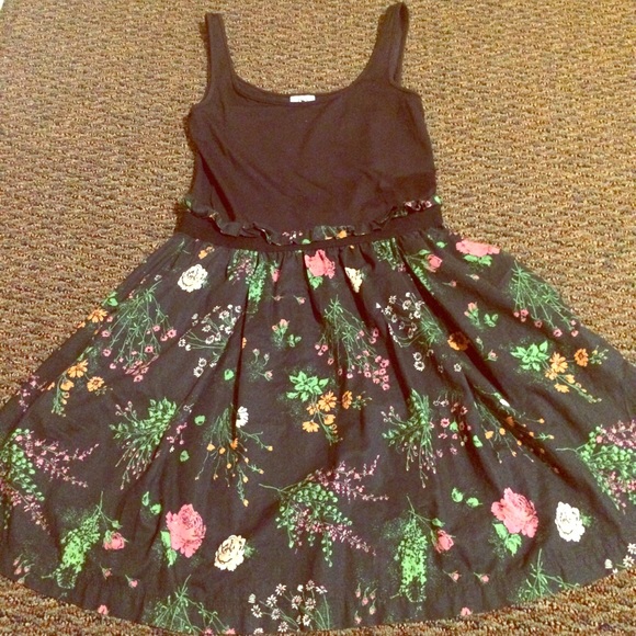 Bundled Items (Summer Dresses)