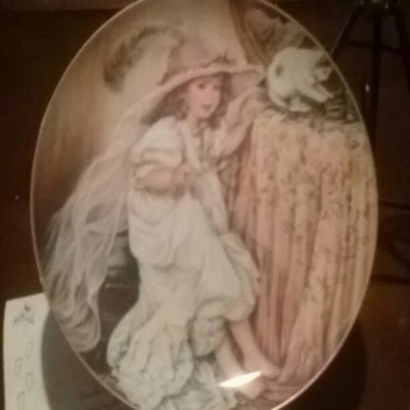 Collectible plate