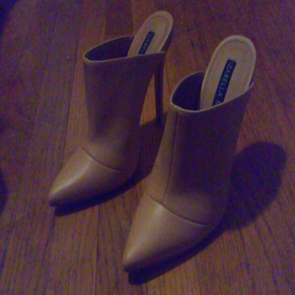 Izabella rue shoes