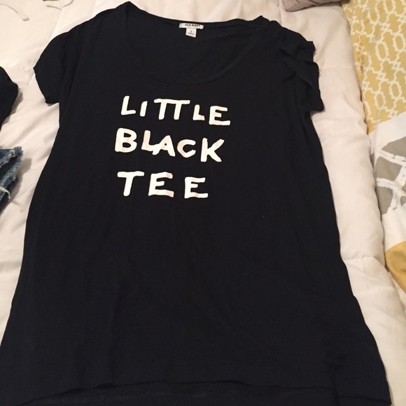 Black loose fitting t-shirt