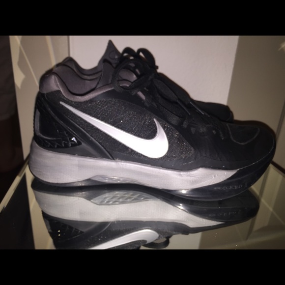 Black women's Nike sneakers