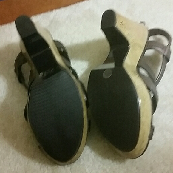 Cute shoes - Picture 3 of 3