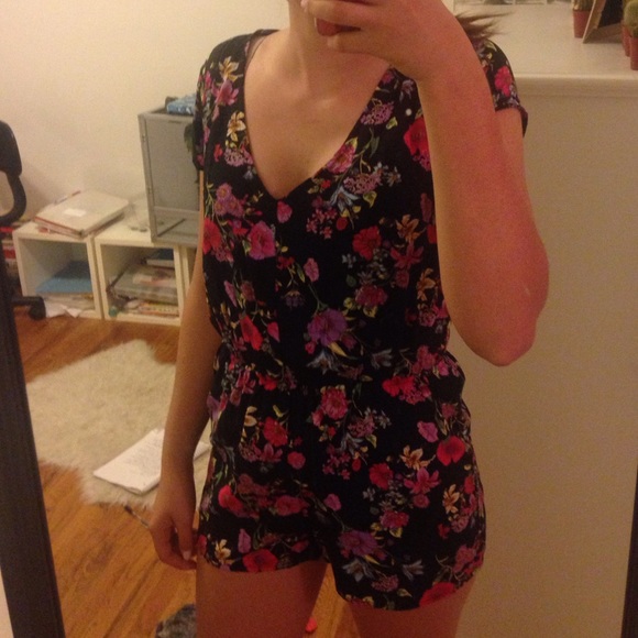 floral v-neck romper