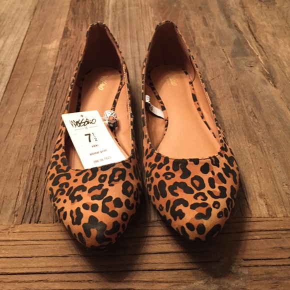 Animal print flats