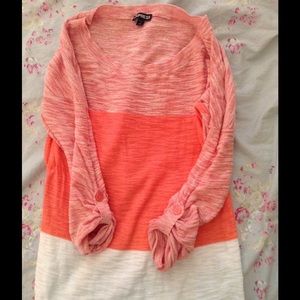 💕 very nice light weight sweater from Express 💕