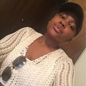 Meet your Posher, Raven