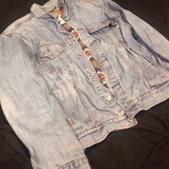 Vintage Jackets & Blazers - Vintage lined Levi jean jacket