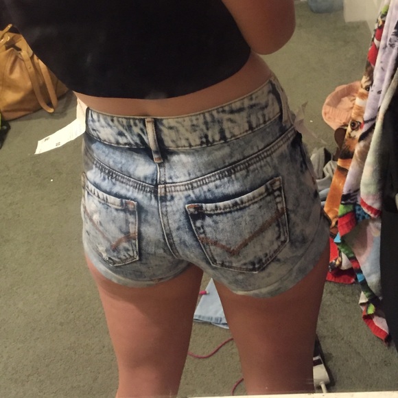 pacsun bleached high waisted short NWOT - Picture 4 of 4