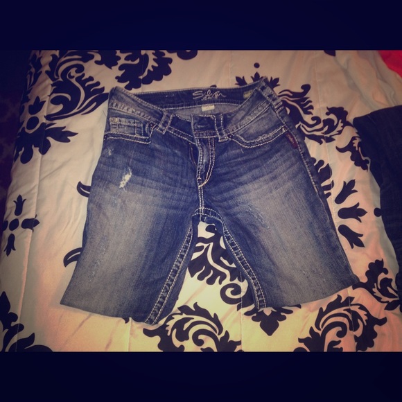 Like new Silver Jean Capri