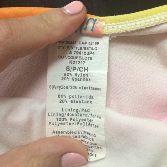 Bikini - Picture 2 of 2