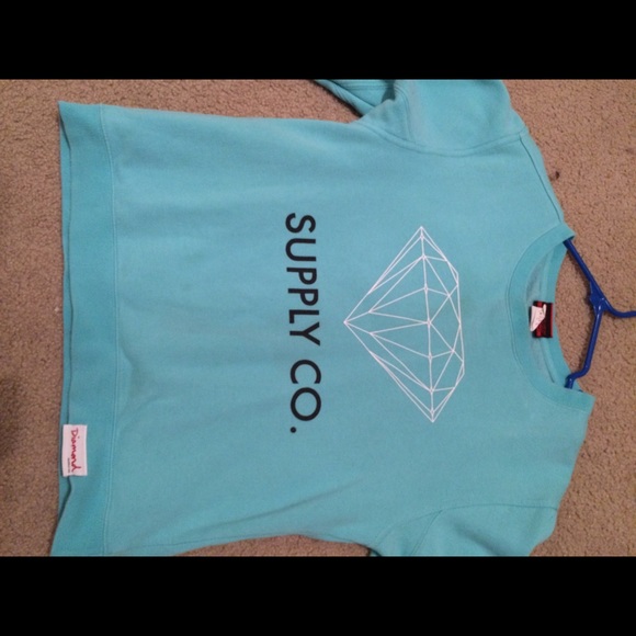 Diamond crew neck