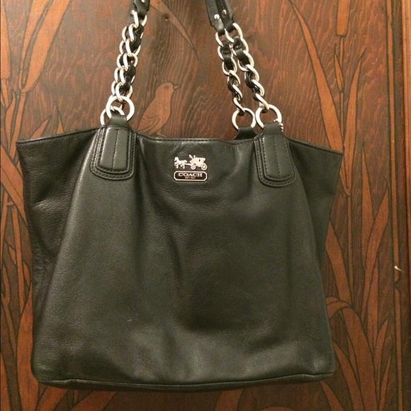 🔴sold🔴 Authentic black leather Coach Tote
