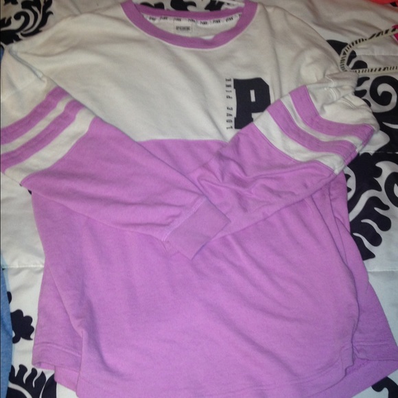 VS crew neck