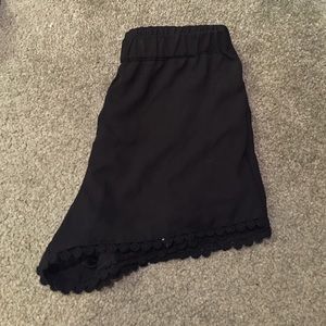 pacsun black flowy shorts