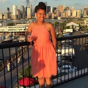 Meet your Posher, Shamire