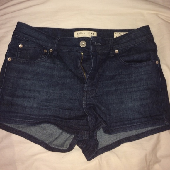 Bullhead Dark Wash High Waisted Shorts FREE SHIRT