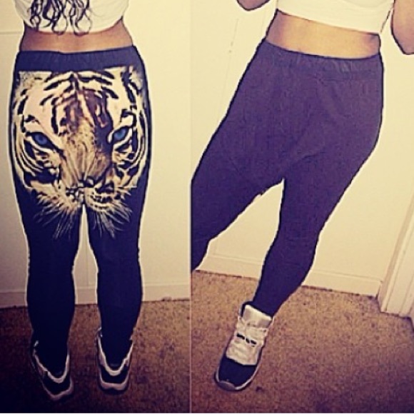 Tiger Joggers 🔥