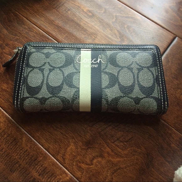 Coach wallet