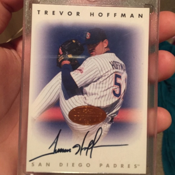 Baseball card Authentic leaf signature