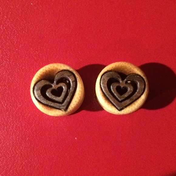 Organic wooden 1/2 plugs. Never worn.