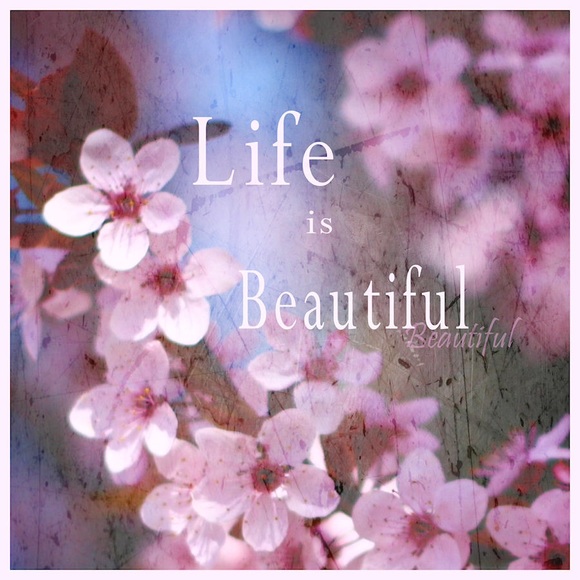 MEET YOUR POSHER CHRISTINA! - Picture 2 of 7