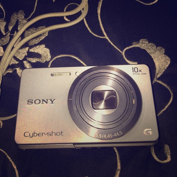 Camera (Traded w/Minniecookie) - Picture 1 of 3