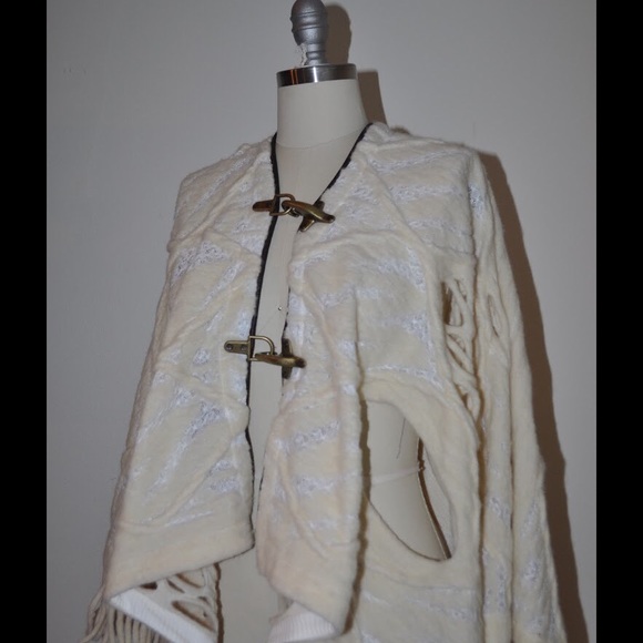 100% Alpaca Convertible Poncho Cape
