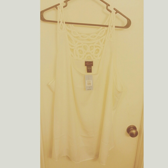 torrid Tops - Creme Colored Plus Sized Lace Tank (22/24)
