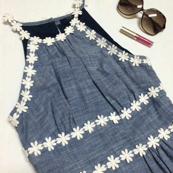 B. Darling Dresses & Skirts - ✨SOLD✨✨2xHP✨😍Adorable "denim" daisy dress