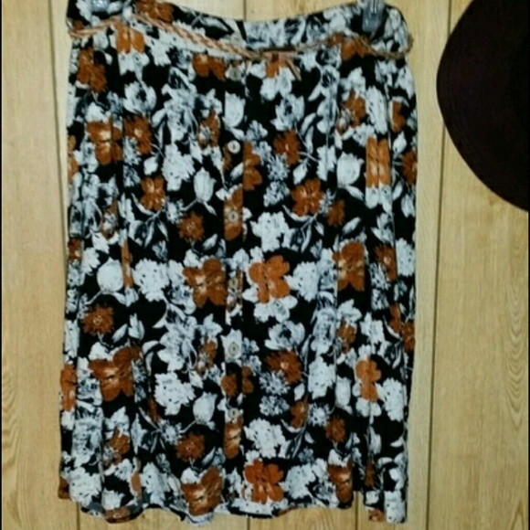 Forever 21 bohemian style skirt